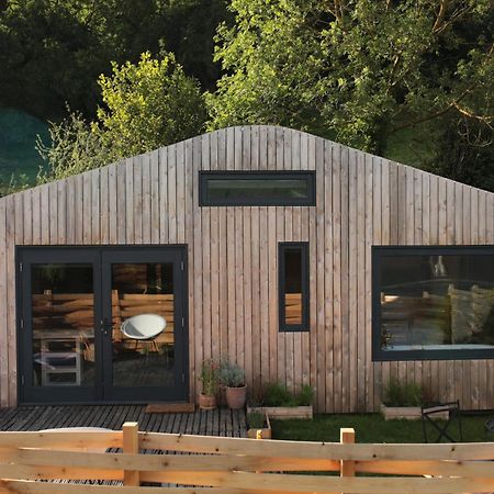 Two Unique Cabins Wrapped In Beautiful Welsh Scenery Presteigne Extérieur photo
