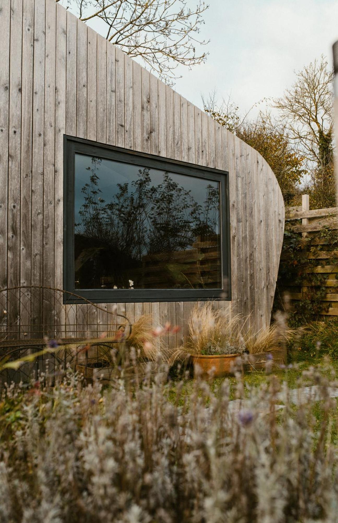Two Unique Cabins Wrapped In Beautiful Welsh Scenery Presteigne Extérieur photo